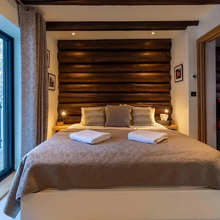 Des Cimes - Year Chalet *
